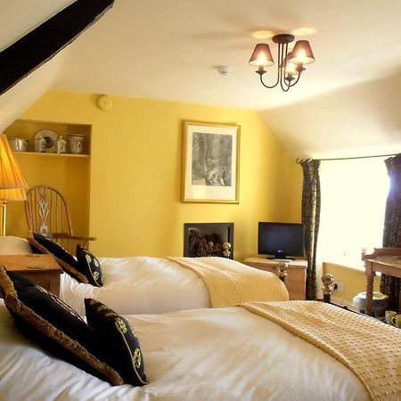 The Hunters Rest Inn Clutton Εξωτερικό φωτογραφία