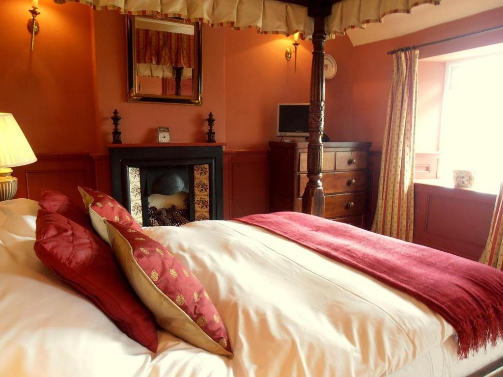 The Hunters Rest Inn Clutton Εξωτερικό φωτογραφία
