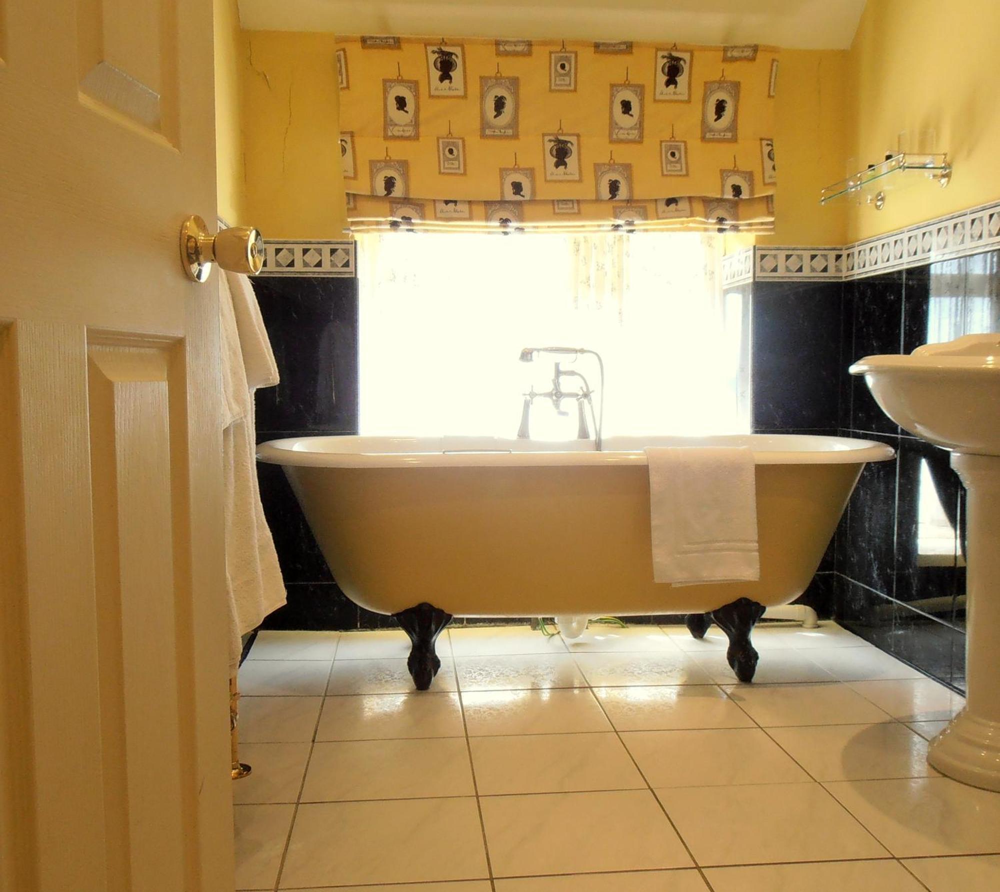 The Hunters Rest Inn Clutton Εξωτερικό φωτογραφία