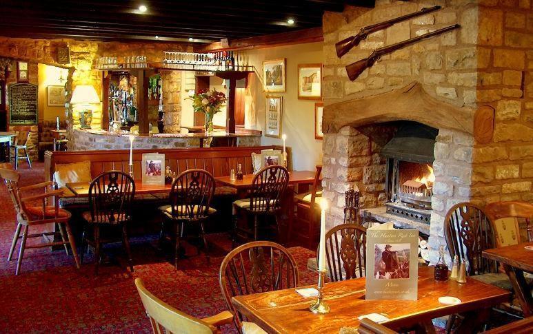 The Hunters Rest Inn Clutton Εξωτερικό φωτογραφία
